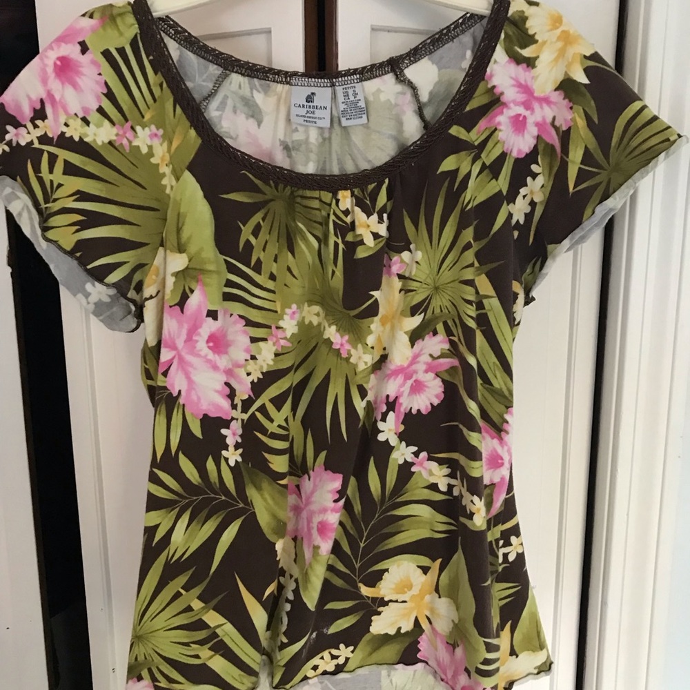 Caribbean Joe summer top. Lots of pretty colors in this breezy summer shirt!